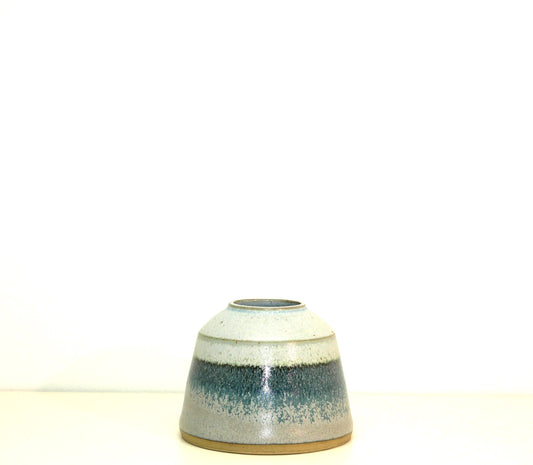 Mini vase de la collection Haru fabriqué par Benoît Guérin Céramiste